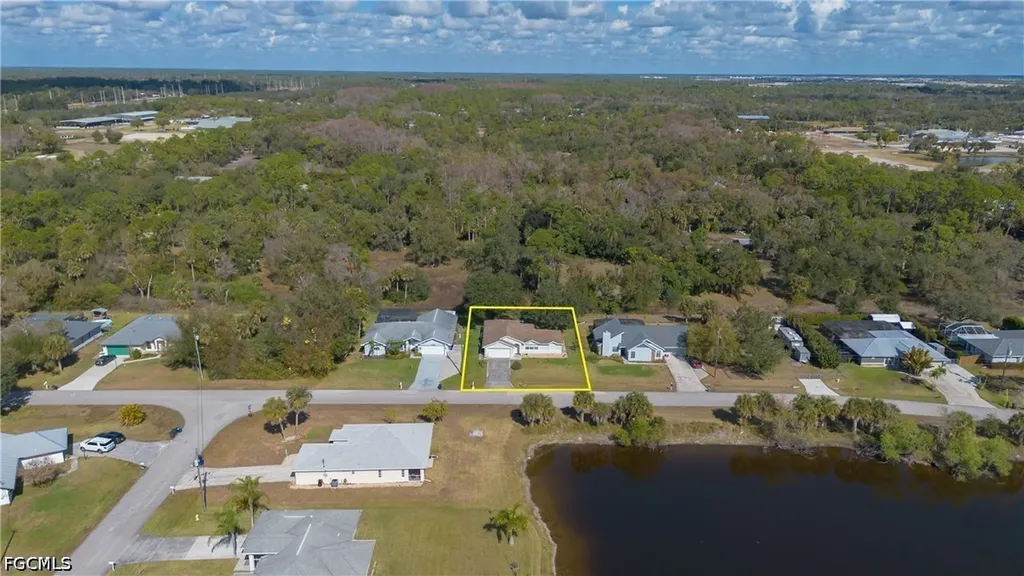 11407 Rabun Gap Drive North Fort Myers FL 33917