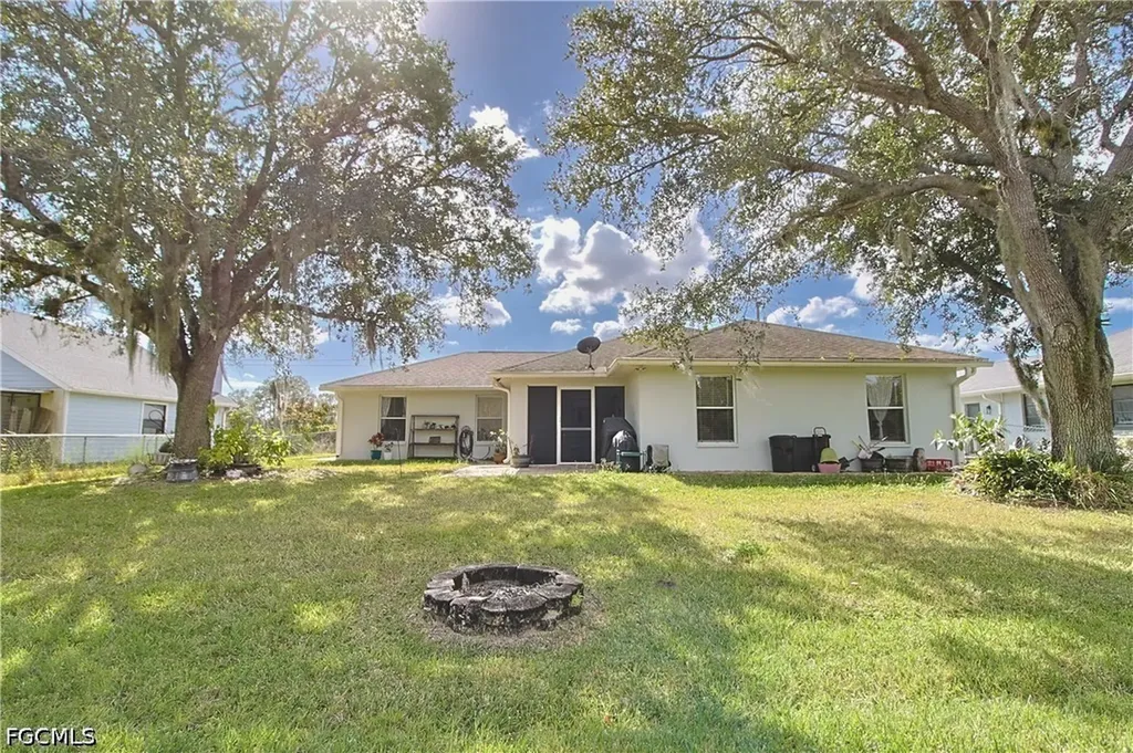 11407 Rabun Gap Drive North Fort Myers FL 33917