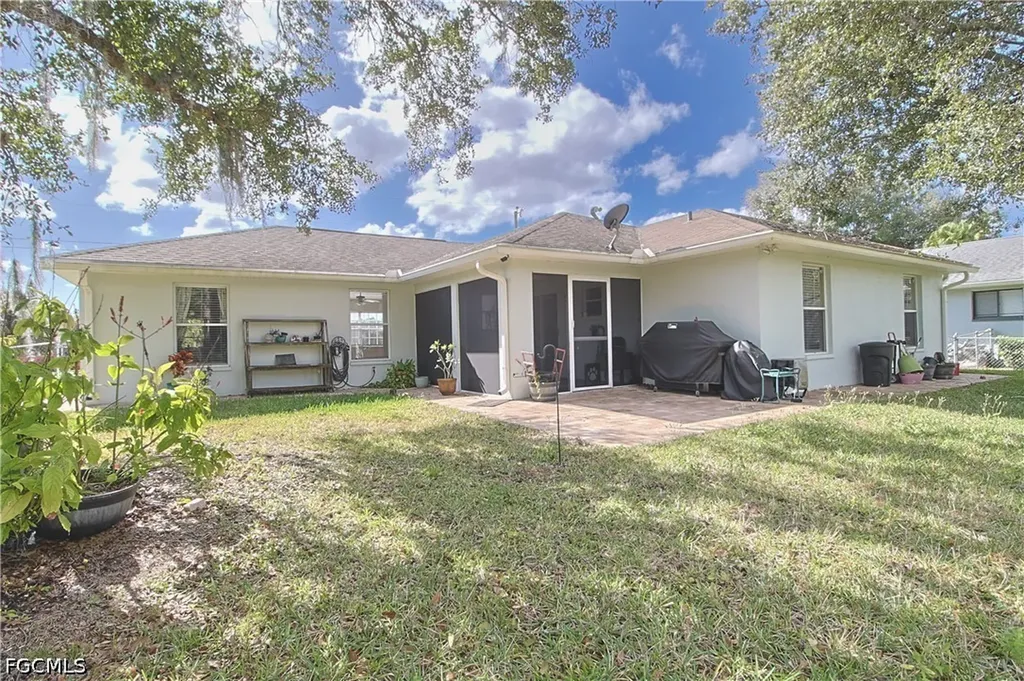 11407 Rabun Gap Drive North Fort Myers FL 33917