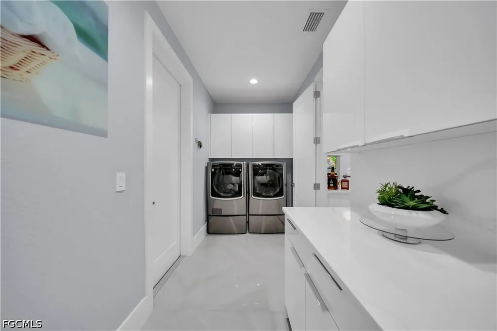 1612 NW 37th Avenue Cape Coral FL 33993
