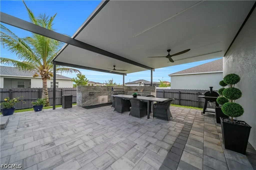 1612 NW 37th Avenue Cape Coral FL 33993