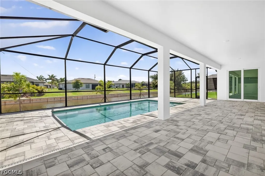 122 SW 21st Terrace Cape Coral FL 33991