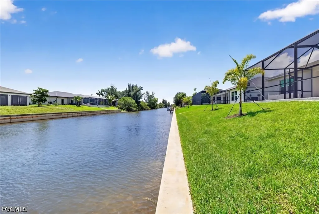 122 SW 21st Terrace Cape Coral FL 33991