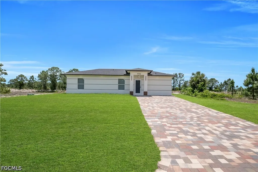 2914 4th Street SW Lehigh Acres FL 33976