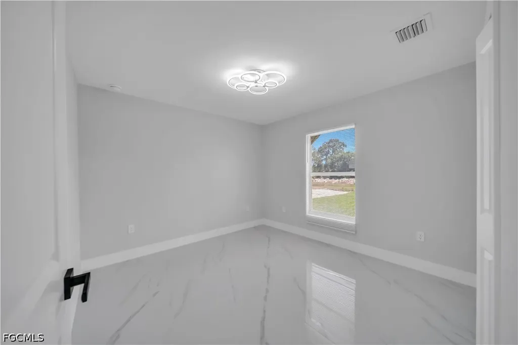 2914 4th Street SW Lehigh Acres FL 33976