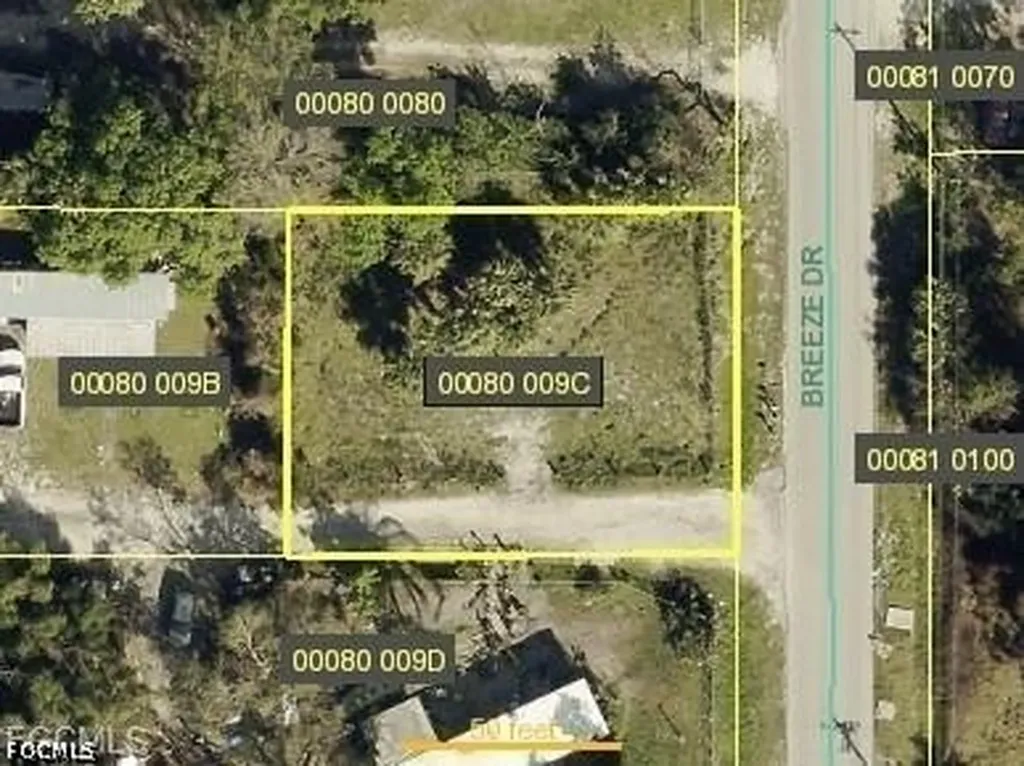 7598 Breeze Drive North Fort Myers FL 33917