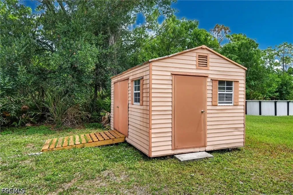 6731 Eagle Tree Court North Fort Myers FL 33917