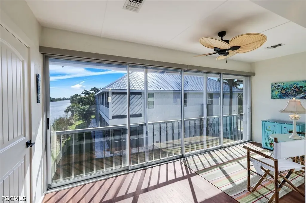 1610 Middle Gulf Drive Sanibel FL 33957