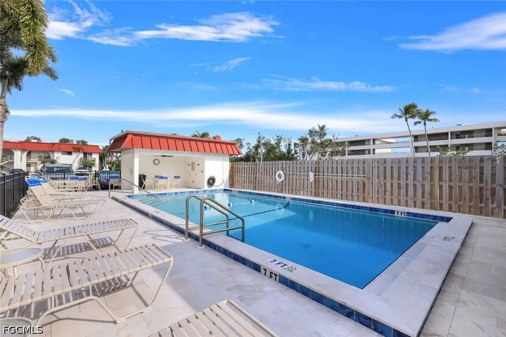 1610 Middle Gulf Drive Sanibel FL 33957
