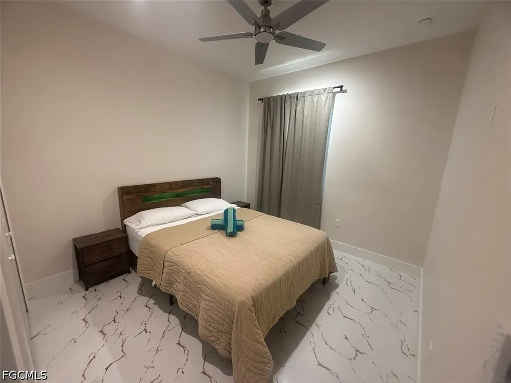 15335/ 15337 Wall Drive Fort Myers FL 33908