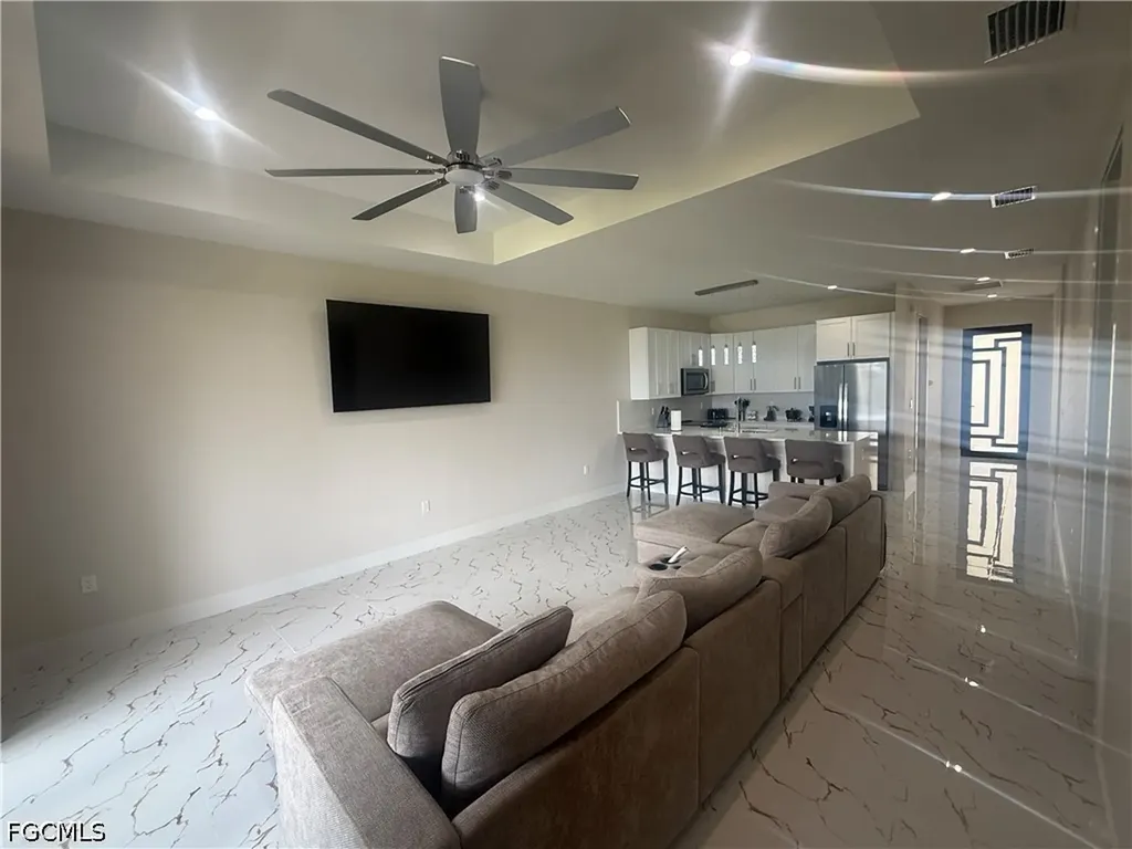 15335/ 15337 Wall Drive Fort Myers FL 33908