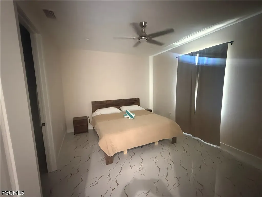 15335/ 15337 Wall Drive Fort Myers FL 33908