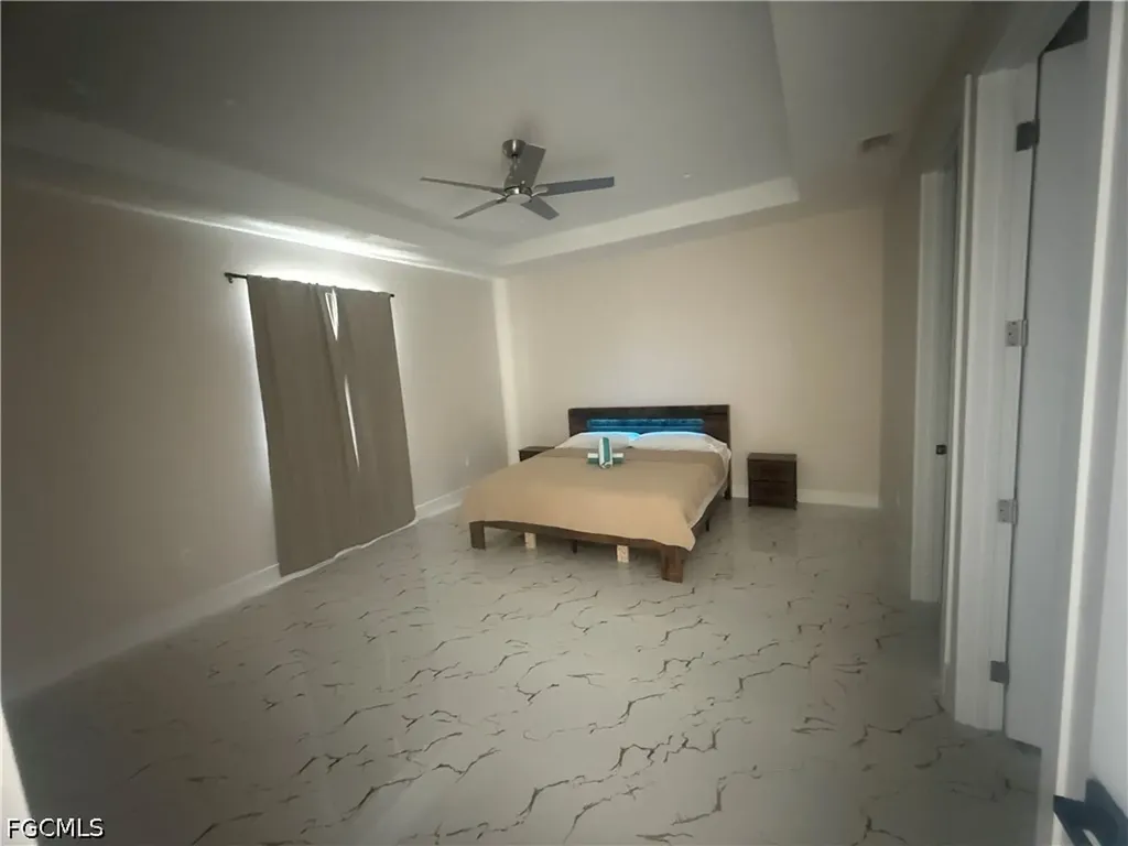 15335/ 15337 Wall Drive Fort Myers FL 33908