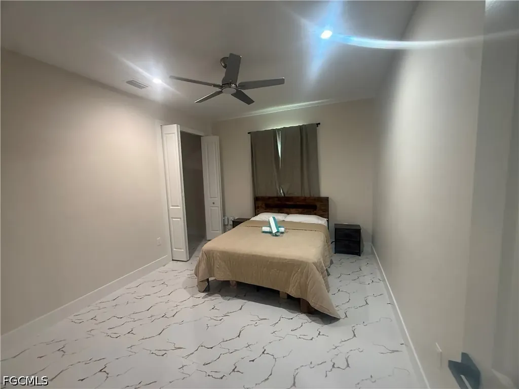 15335/ 15337 Wall Drive Fort Myers FL 33908