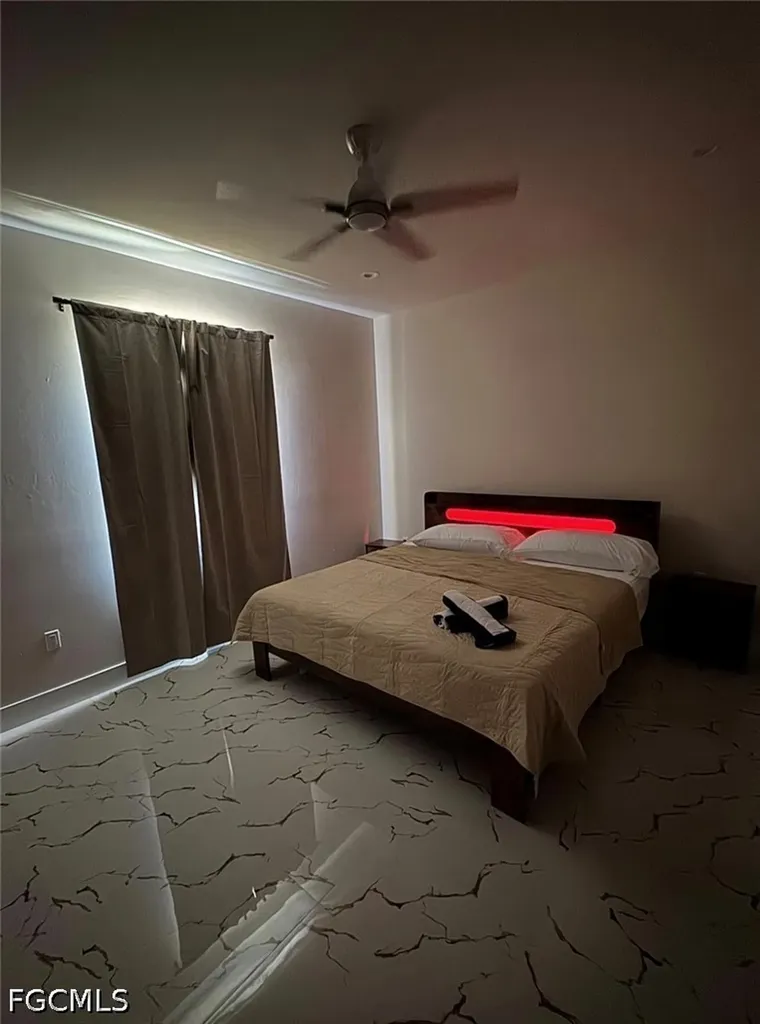 15335/ 15337 Wall Drive Fort Myers FL 33908