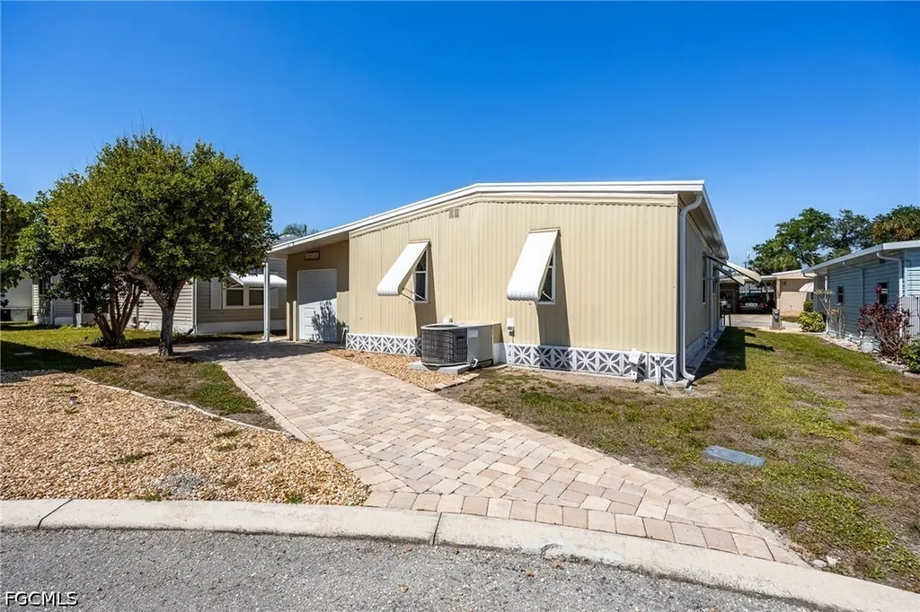 356 Nicklaus Boulevard North Fort Myers FL 33903