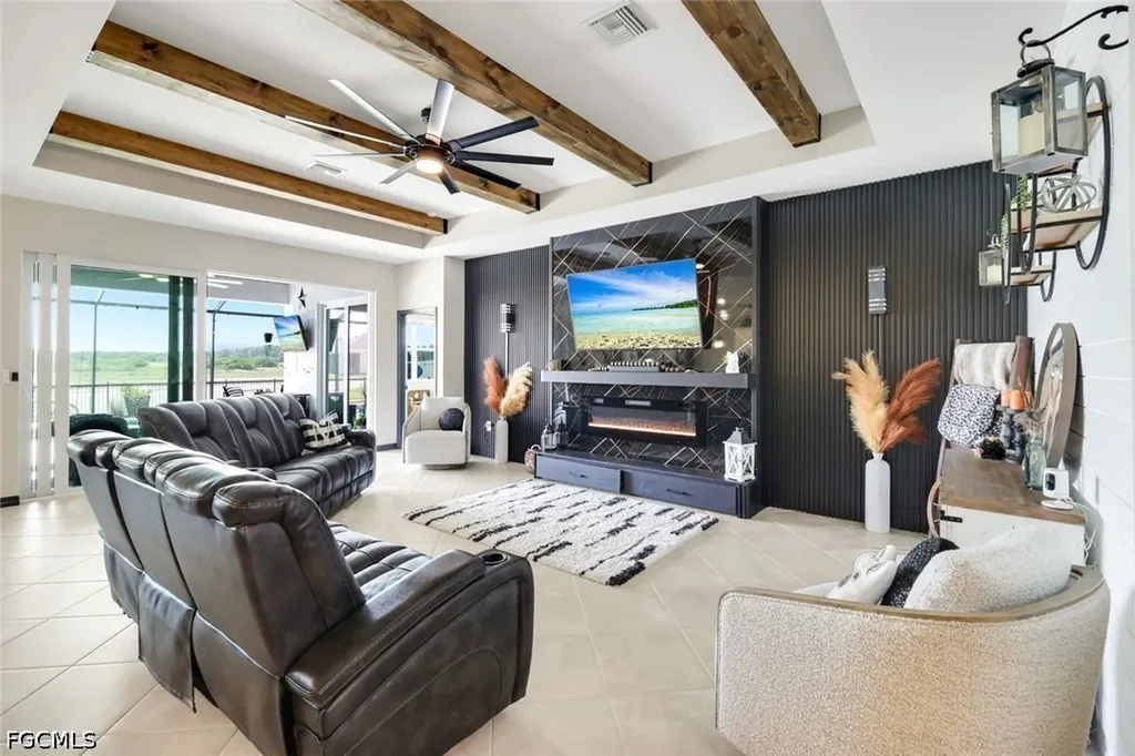 18821 Shimmer Dawn Court North Fort Myers FL 33917