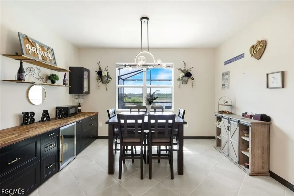 18821 Shimmer Dawn Court North Fort Myers FL 33917