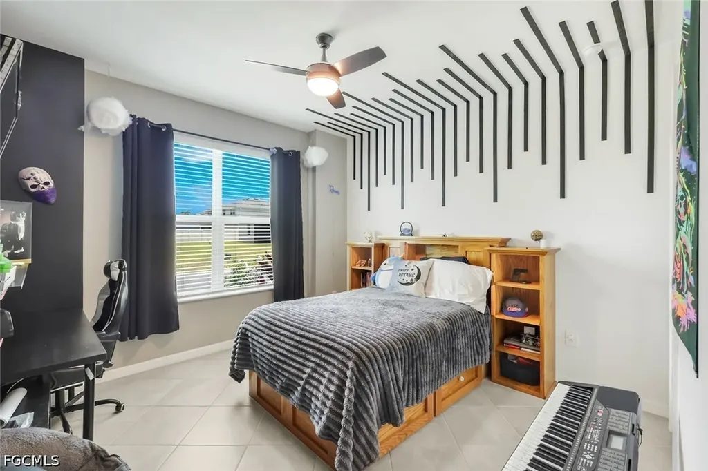 18821 Shimmer Dawn Court North Fort Myers FL 33917