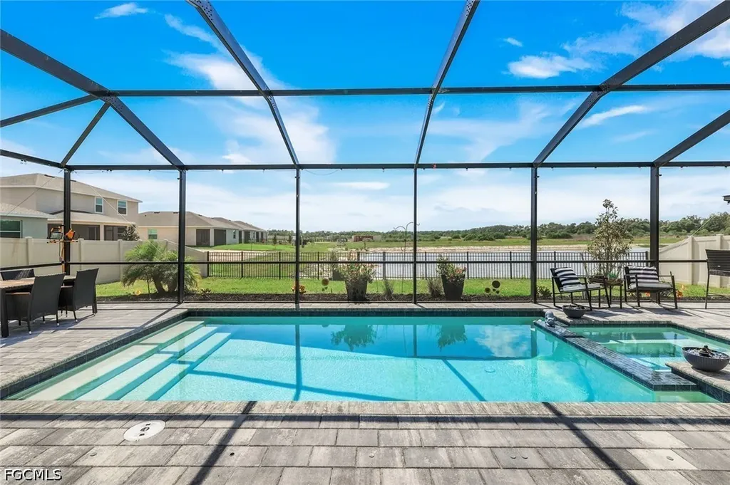 18821 Shimmer Dawn Court North Fort Myers FL 33917