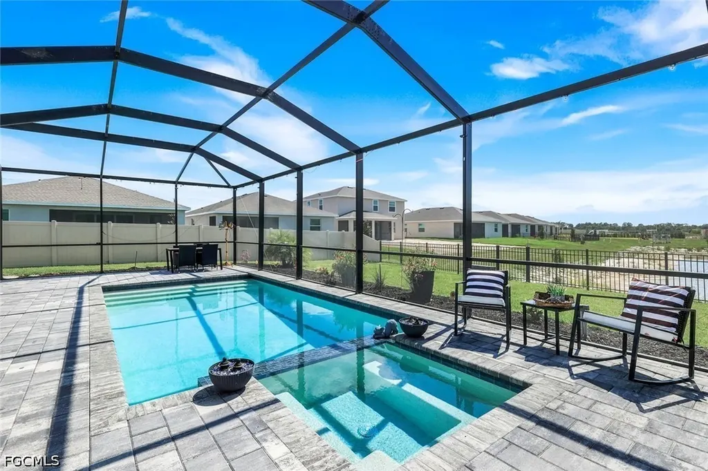 18821 Shimmer Dawn Court North Fort Myers FL 33917