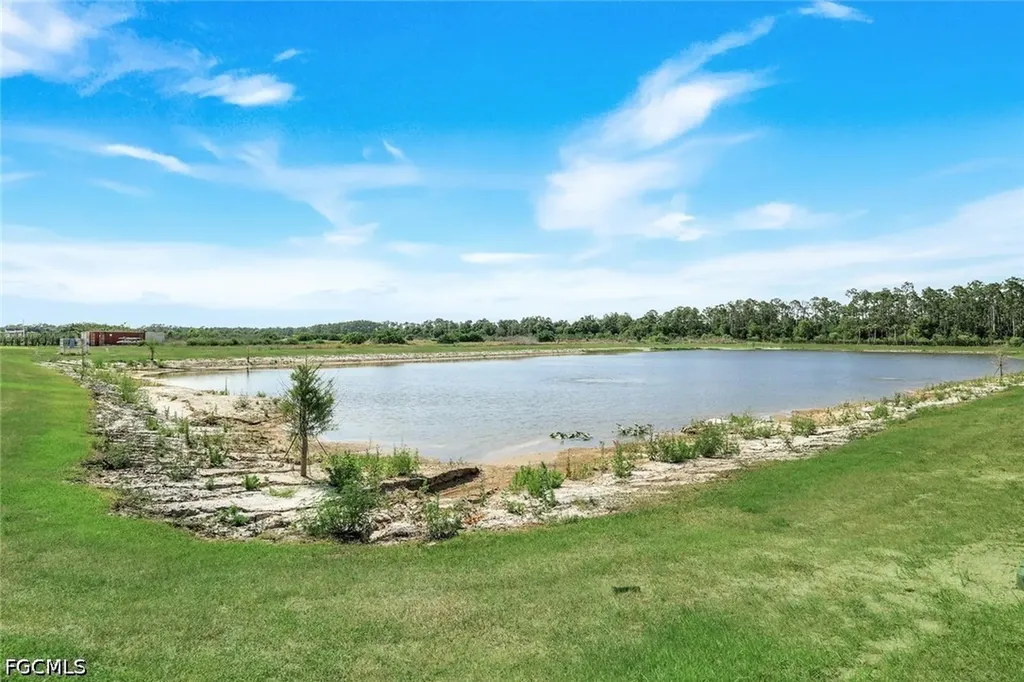 18821 Shimmer Dawn Court North Fort Myers FL 33917