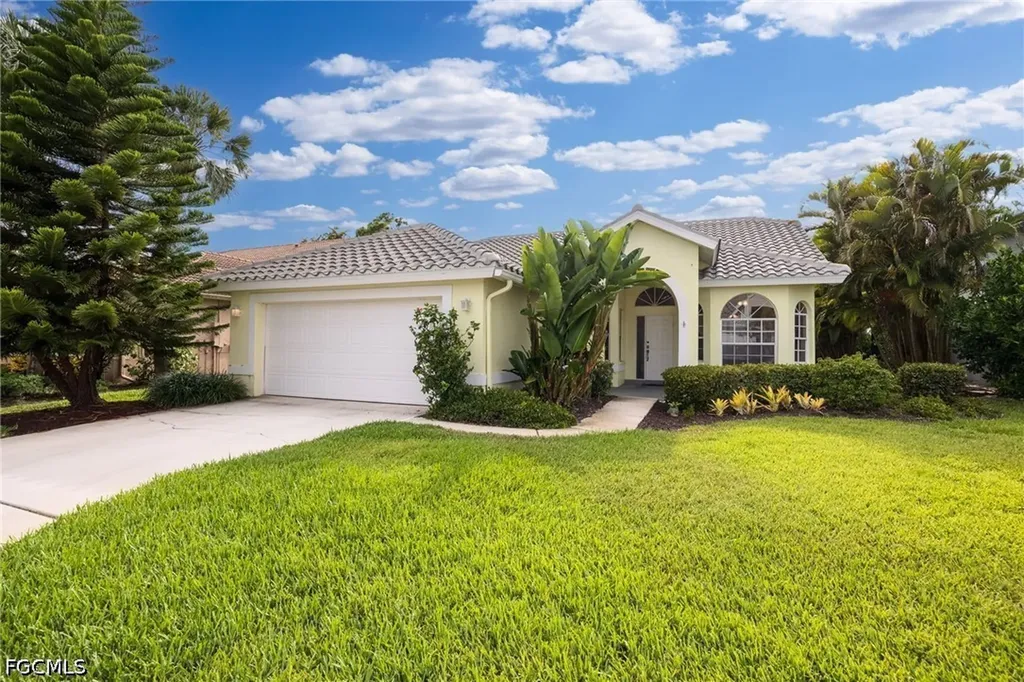 25060 Bay Cedar Drive Bonita Springs FL 34134
