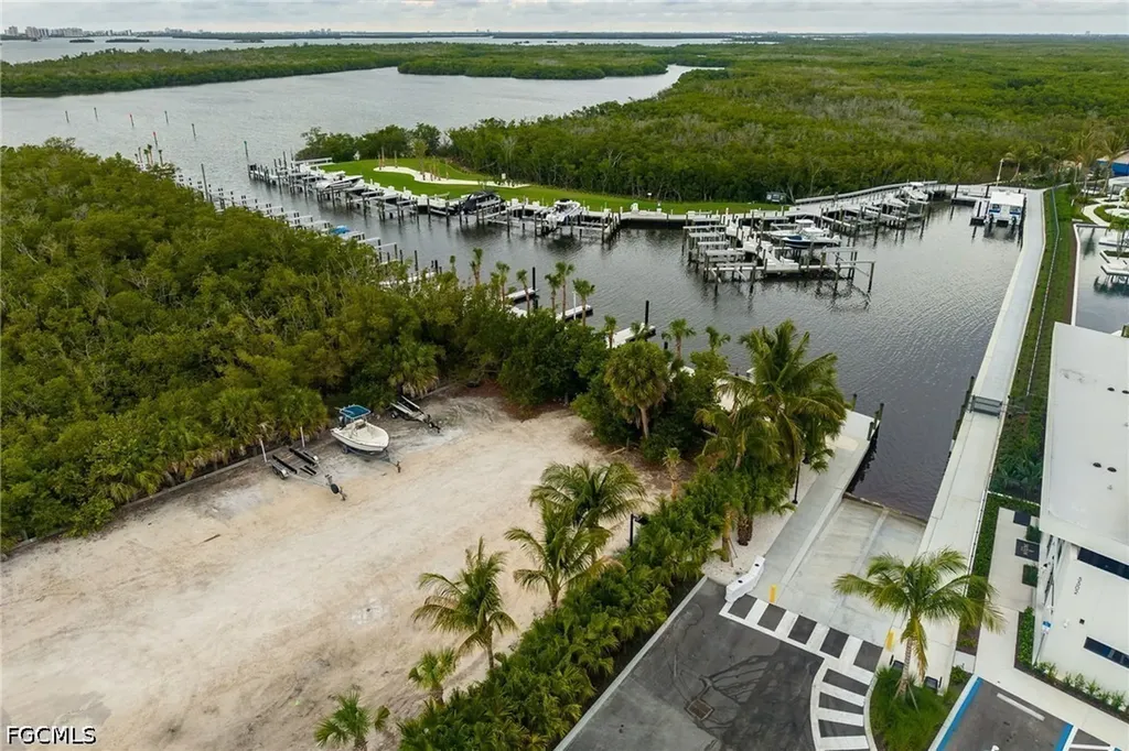 25060 Bay Cedar Drive Bonita Springs FL 34134