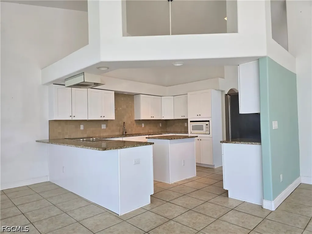 123 NW 14th Avenue Cape Coral FL 33993