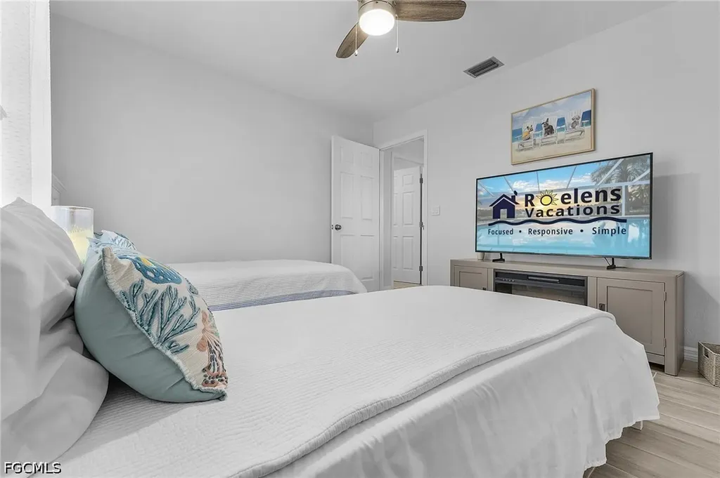 527 SW 57th Street Cape Coral FL 33914