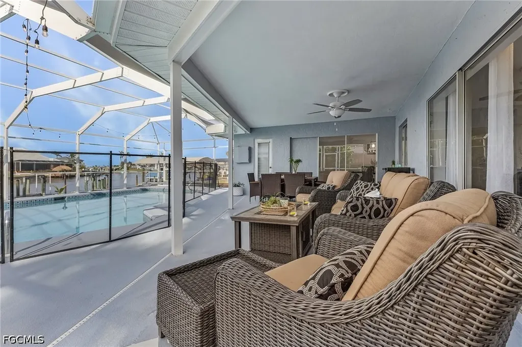 527 SW 57th Street Cape Coral FL 33914