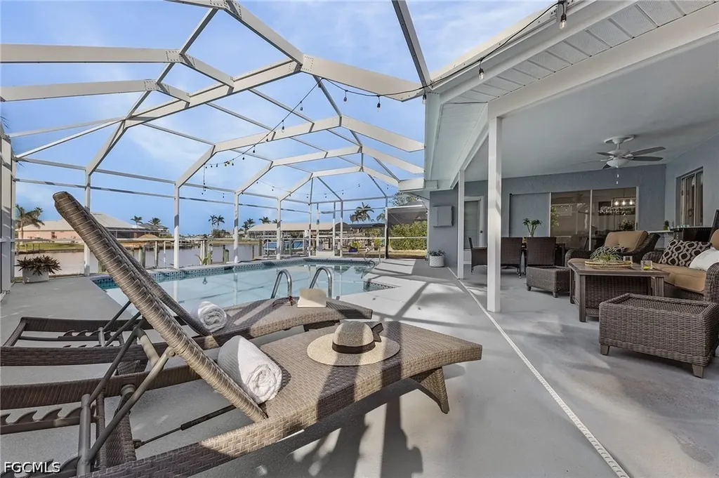 527 SW 57th Street Cape Coral FL 33914