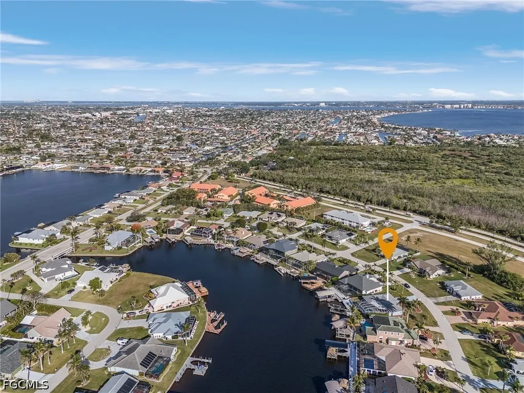527 SW 57th Street Cape Coral FL 33914