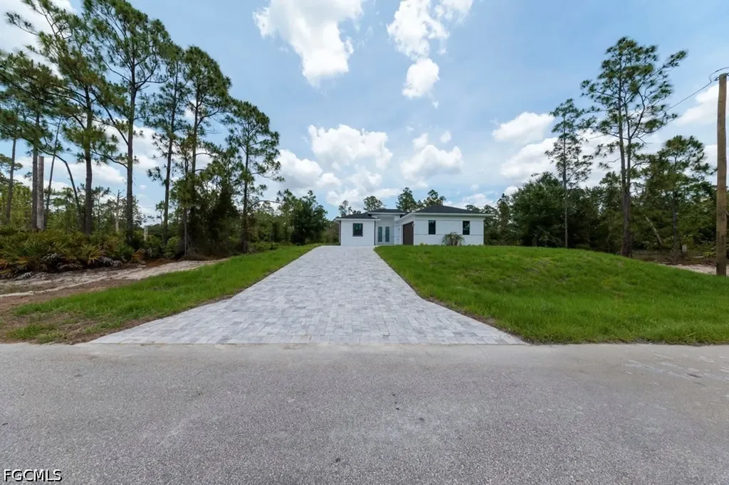 719 Almelia Street E Lehigh Acres FL 33974