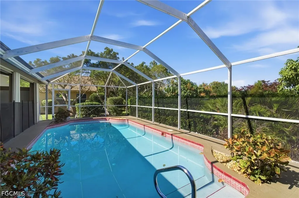 20 Timberland Circle N Fort Myers FL 33919