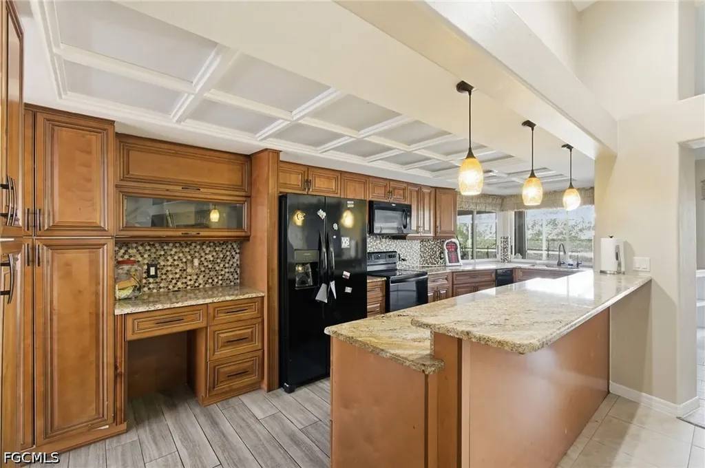 20 Timberland Circle N Fort Myers FL 33919