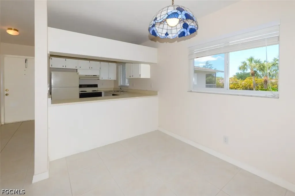 8141 Country Road Fort Myers FL 33919