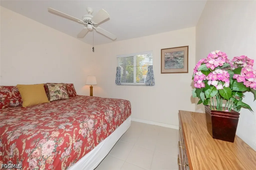 8141 Country Road Fort Myers FL 33919