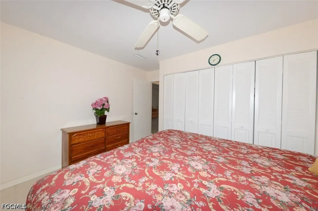8141 Country Road Fort Myers FL 33919