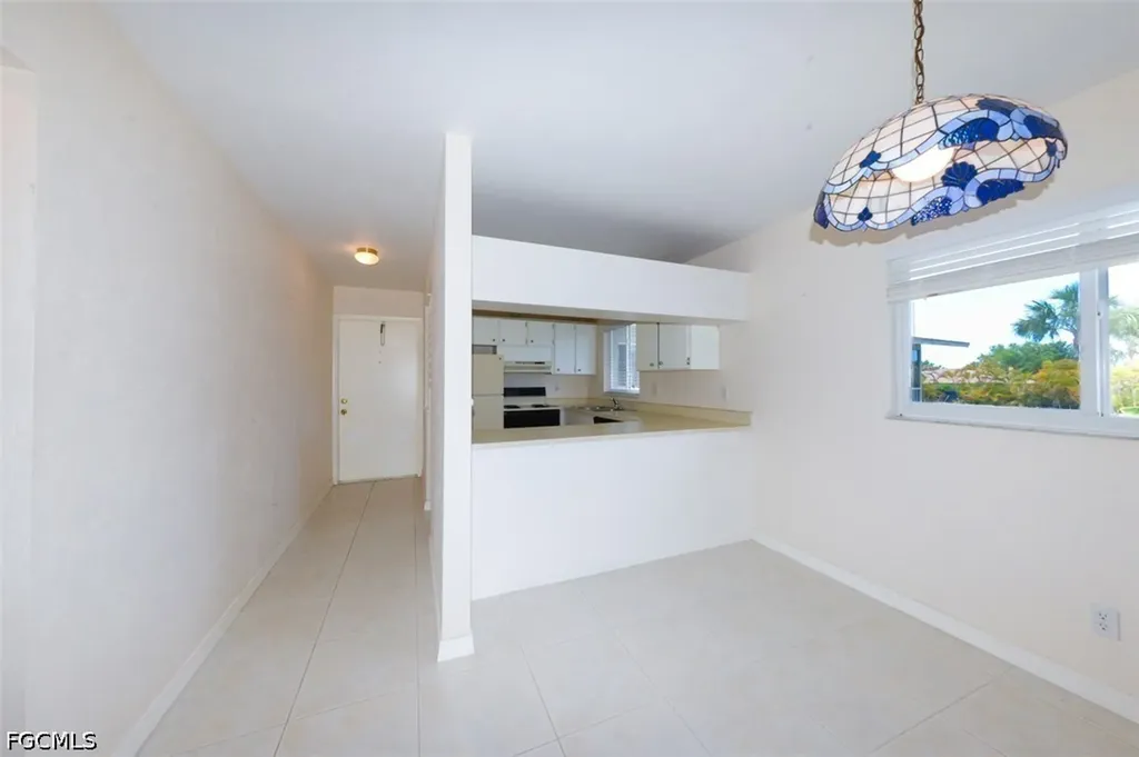 8141 Country Road Fort Myers FL 33919