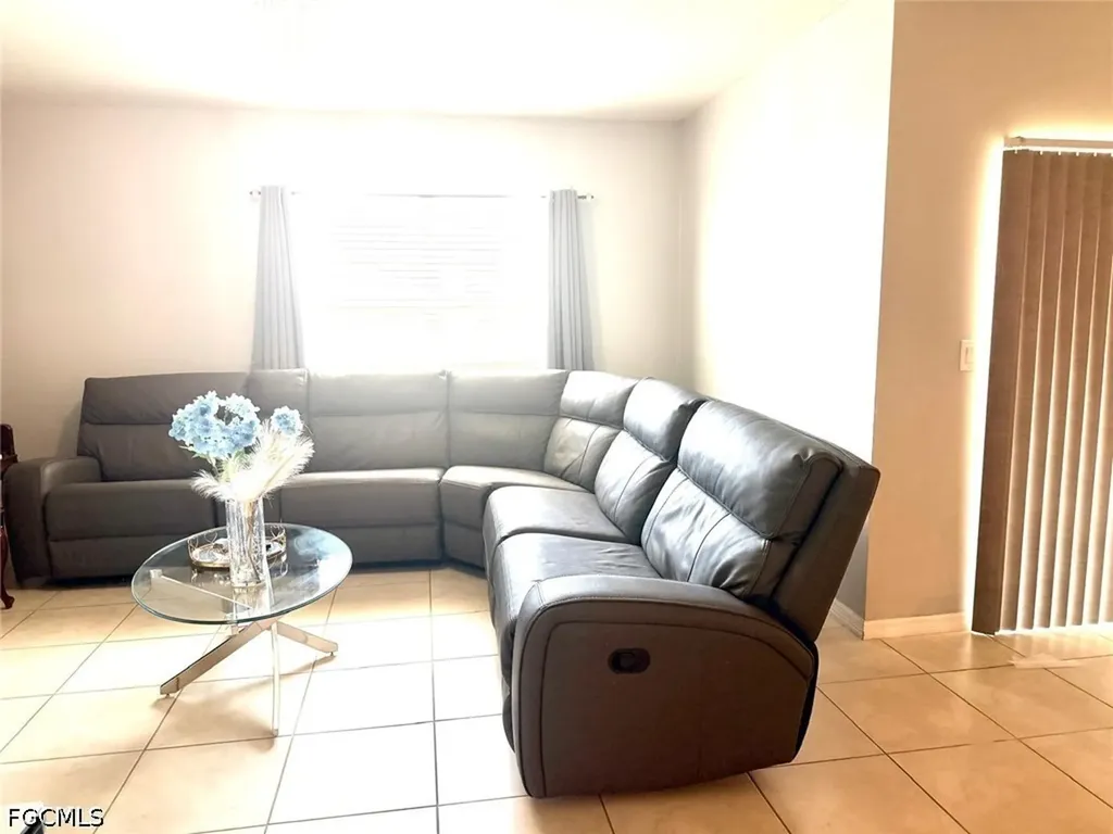 1416 NW 9th Terrace Cape Coral FL 33993
