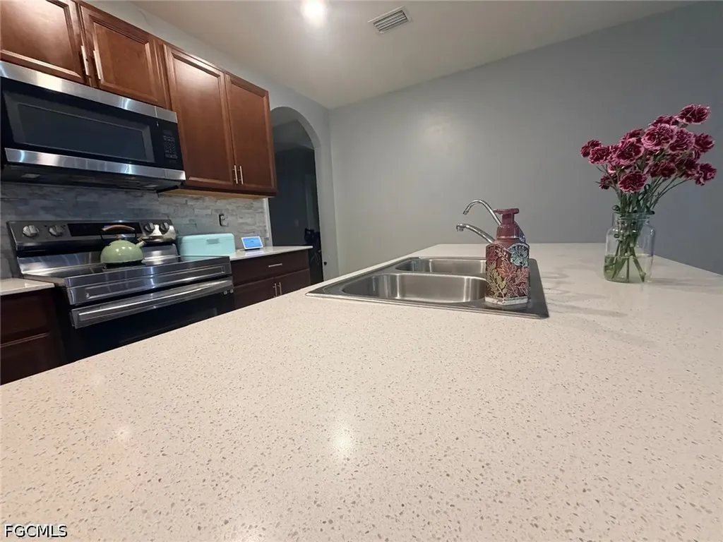 1416 NW 9th Terrace Cape Coral FL 33993