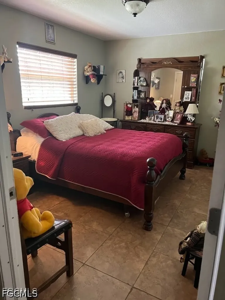 826 B Road Labelle FL 33935