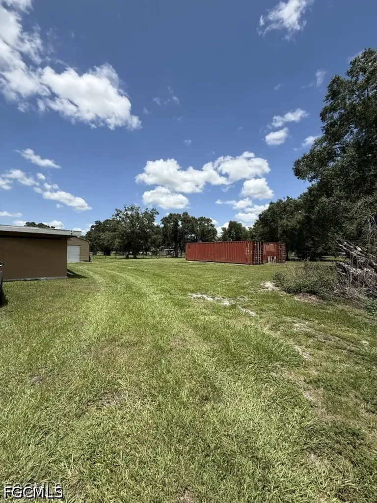 826 B Road Labelle FL 33935