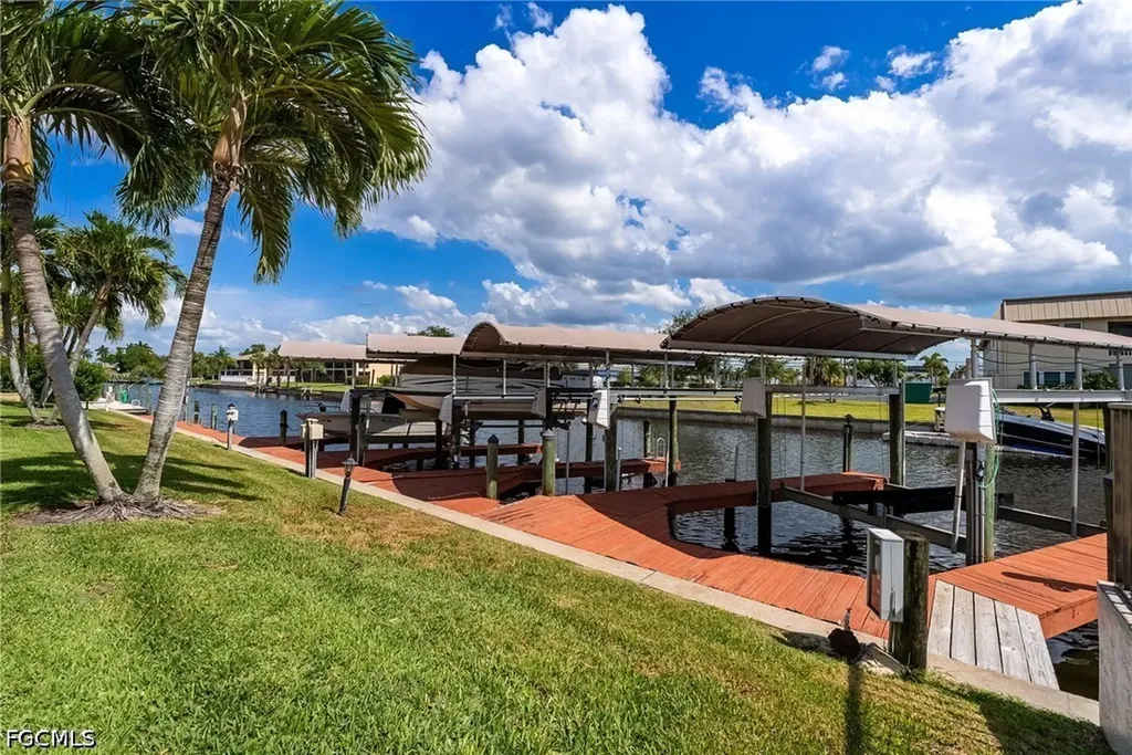 1016 SE 46th Street Cape Coral FL 33904