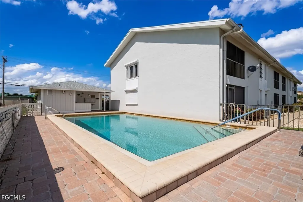 1016 SE 46th Street Cape Coral FL 33904
