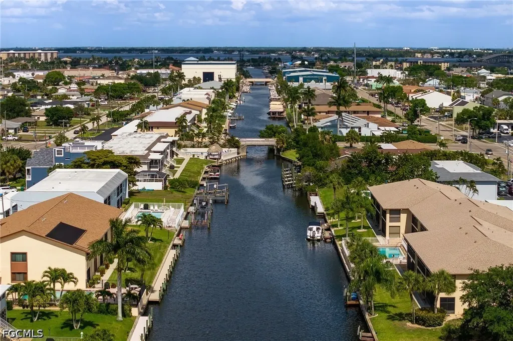 1016 SE 46th Street Cape Coral FL 33904