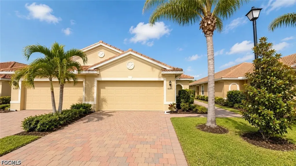 4391 Dutchess Park Road Fort Myers FL 33916