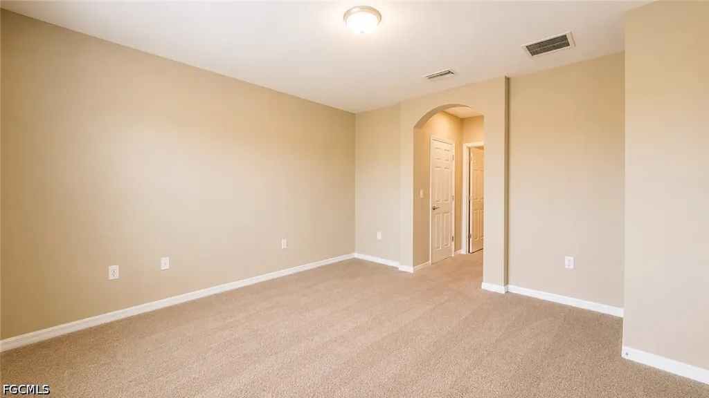 4391 Dutchess Park Road Fort Myers FL 33916
