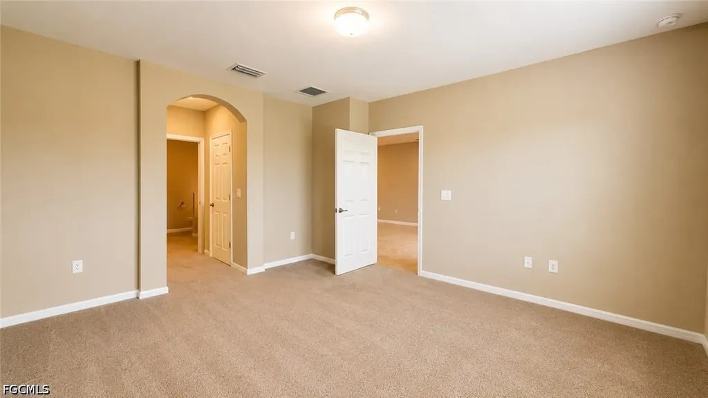 4391 Dutchess Park Road Fort Myers FL 33916